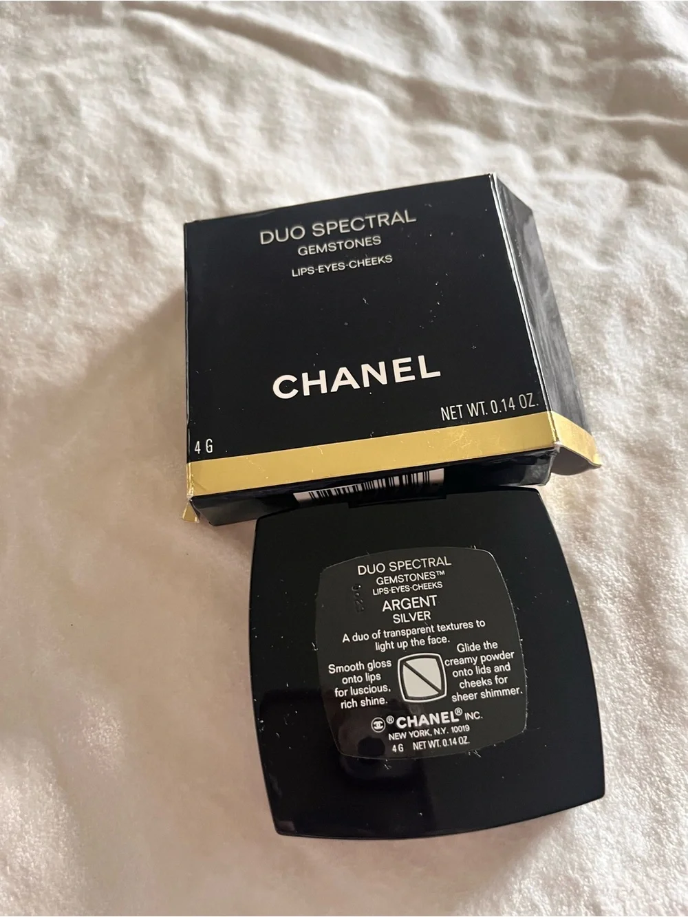 CHANEL White Silver Highlighter Duo